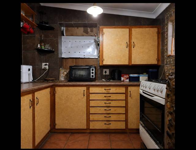 3 BEDROOM HOUSE FOR SALE IN BISHOPS BAY